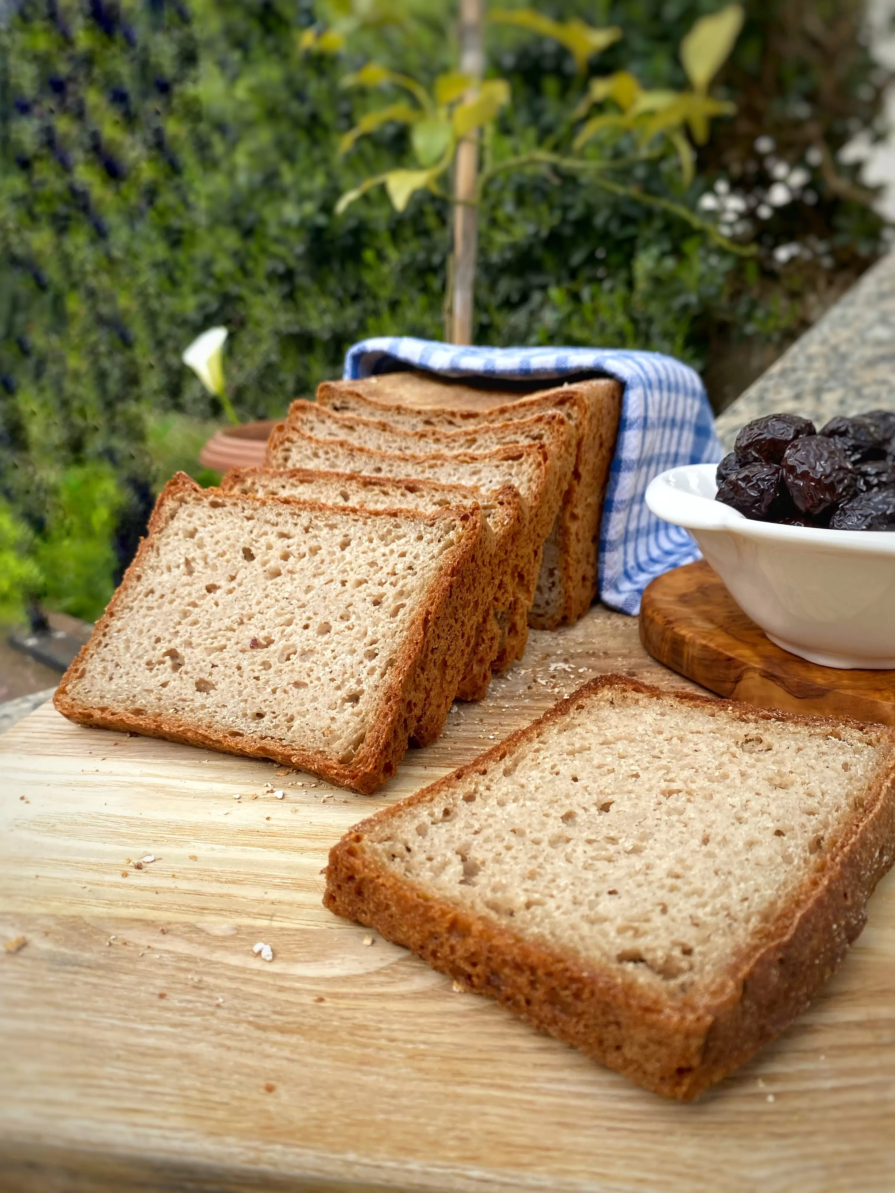 Glutensiz Ekşi Mayalı Vegan Tost Ekmeği