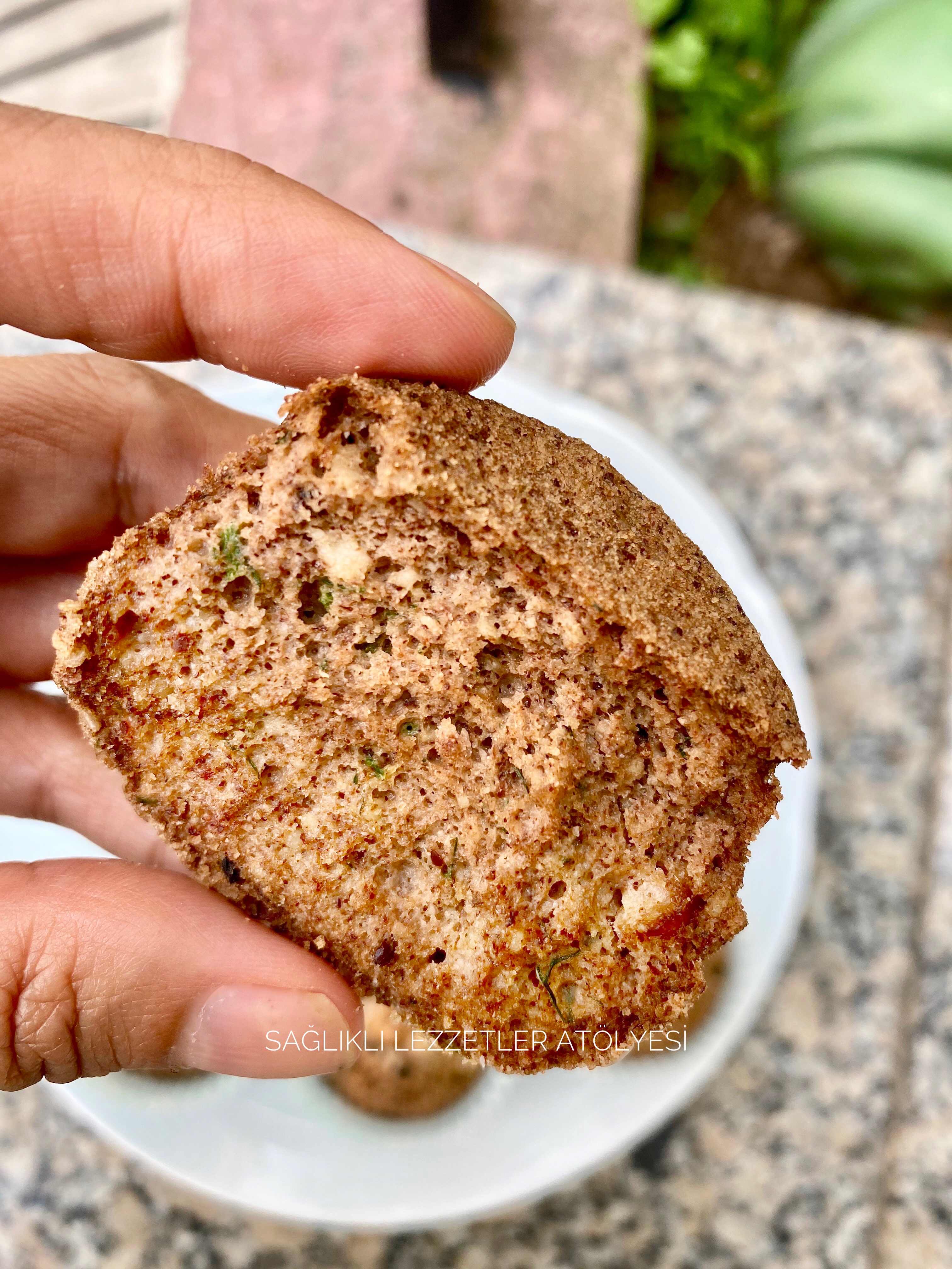 Vegan Tuzlu Kek